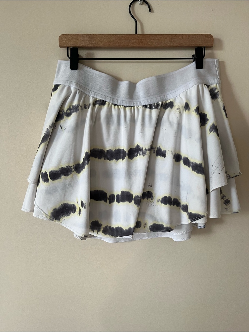Lululemon Court Rival High-Rise Skirt
Transverse Yellow Multi Size 14